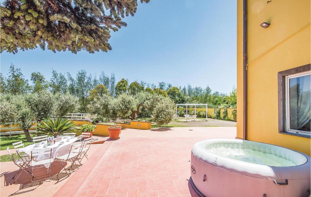 Nice Home In Roma With Jacuzzi Wifi And Outdoor Swimming Pool - main image